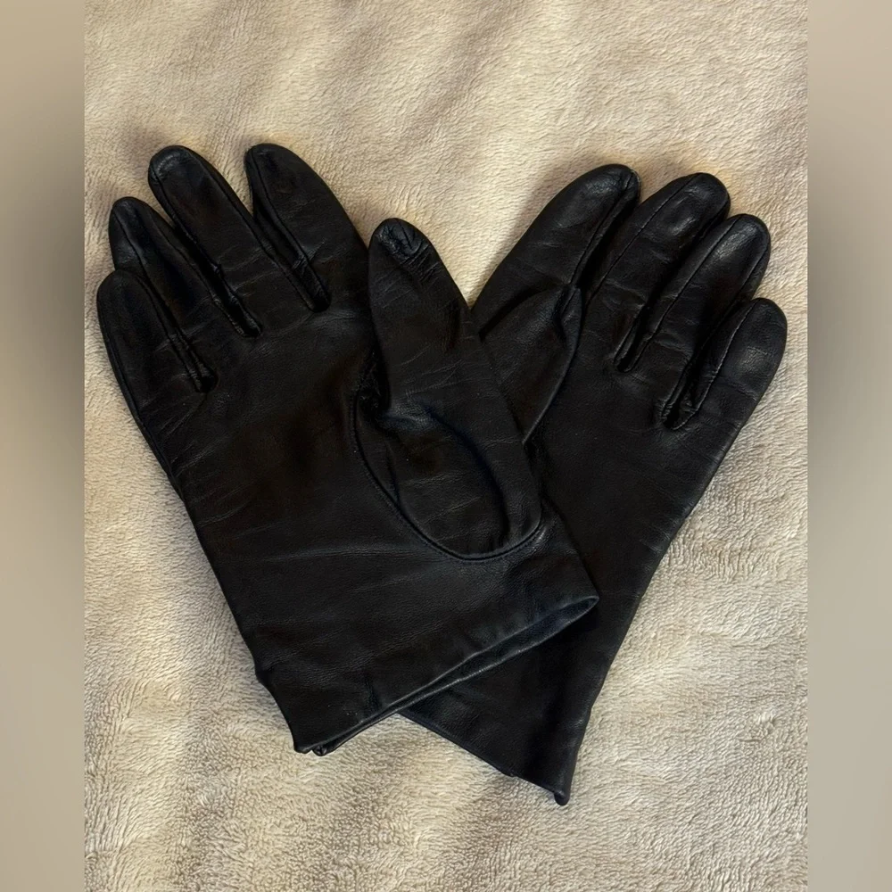 Vtg. Miss Aris Classic Wrist Length Black Leather Driving Gloves Ladies Size 7